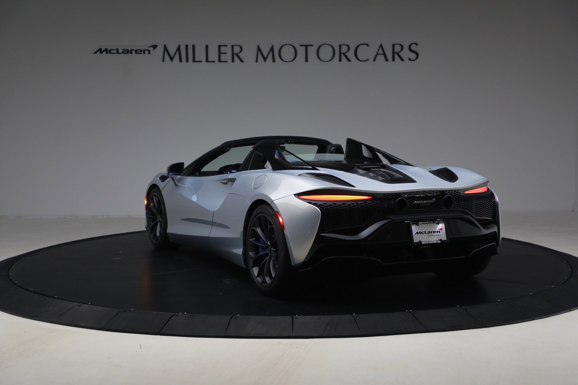 New 2026 McLaren Artura Spider image 5