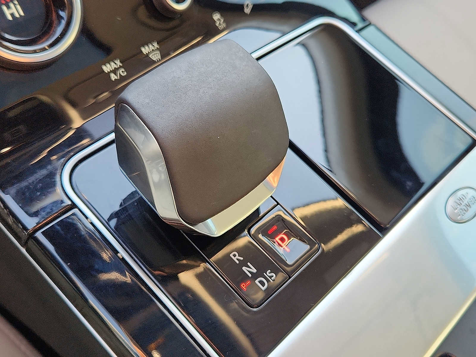 Used 2021 Land Rover Range Rover Velar S AWD/4WD image 14