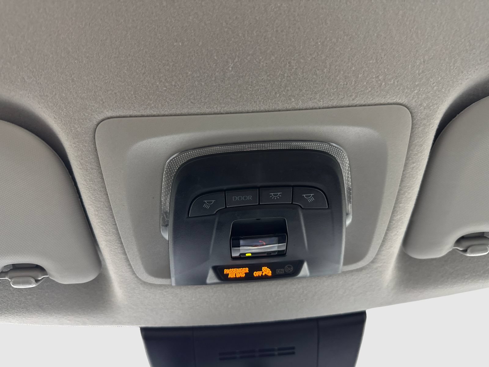 Used 2024 Toyota Corolla Cross L FWD image 33