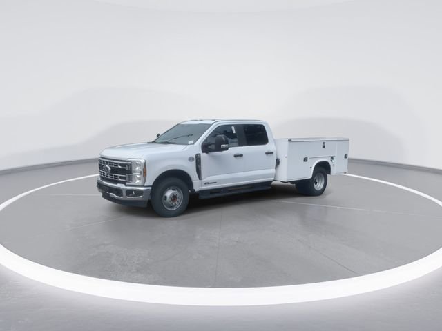 New 2024 Ford F350 XL image 3