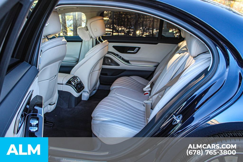 Used 2023 Mercedes-Benz S 500 S 500 image 16