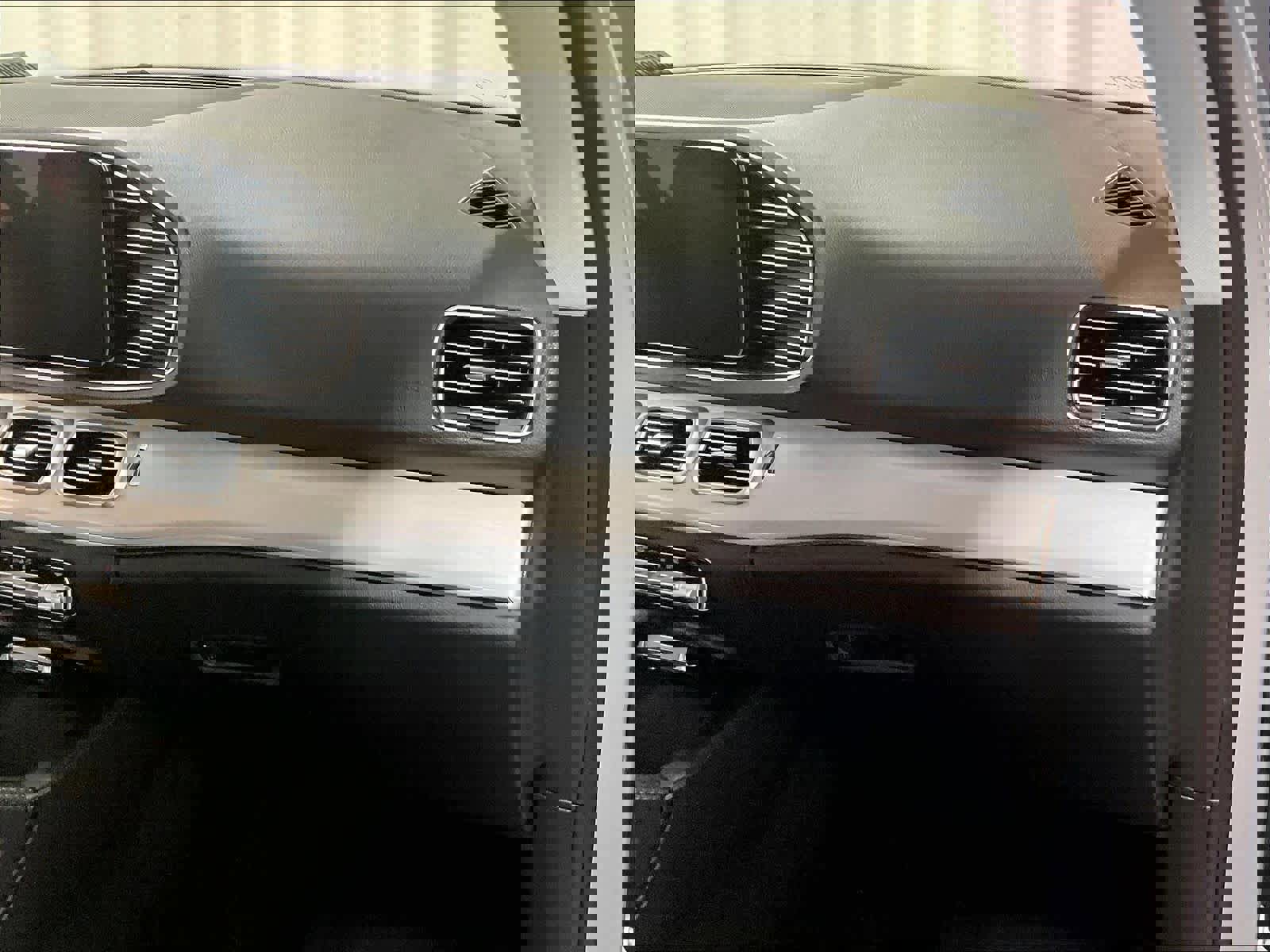 Used 2025 Mercedes-Benz GLE 350 4MATIC image 13