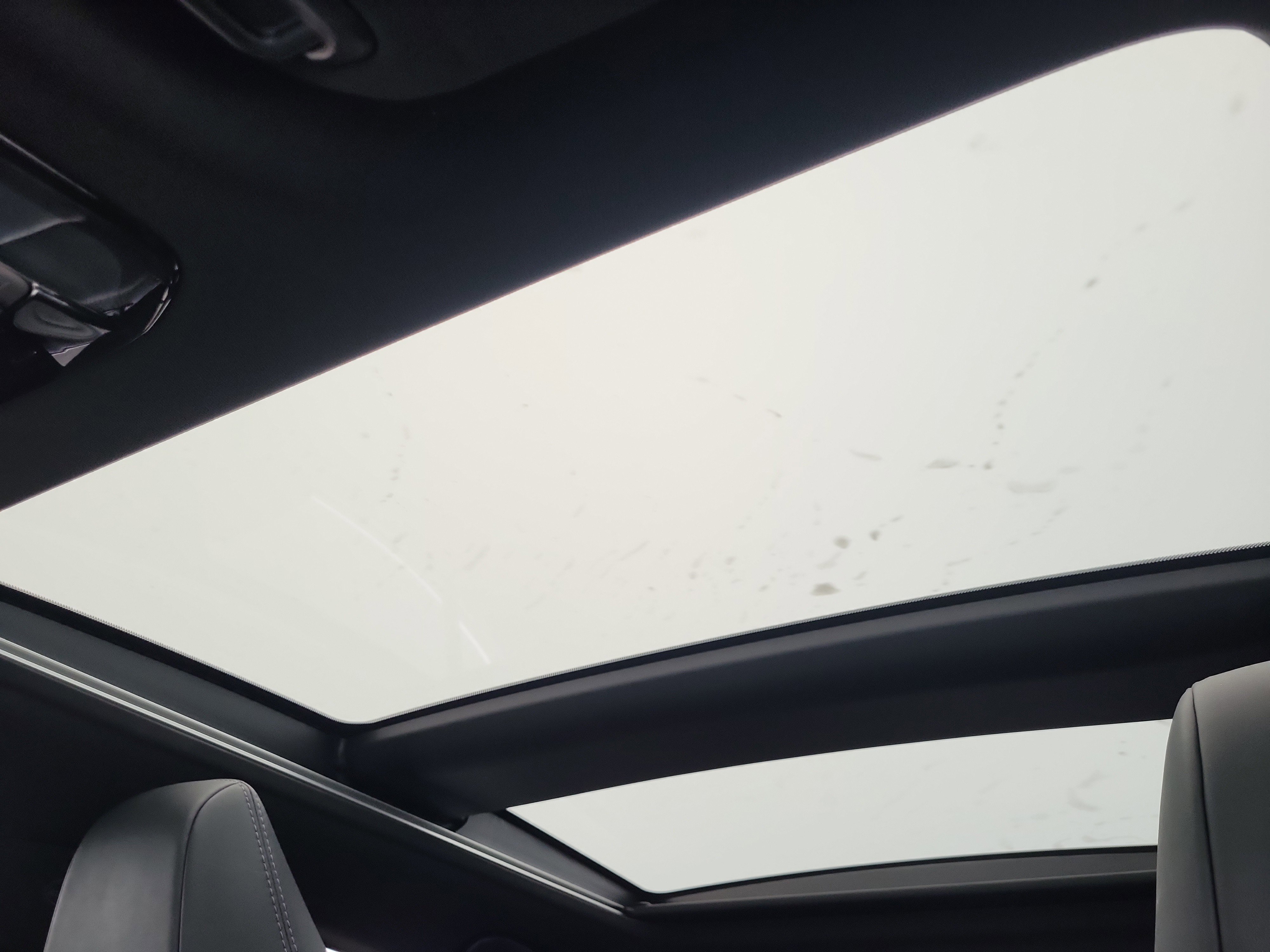 Used 2021 Toyota Venza LE image 28