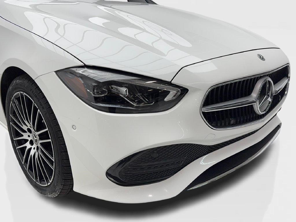 Used 2024 Mercedes-Benz C 300 4MATIC Sedan image 4