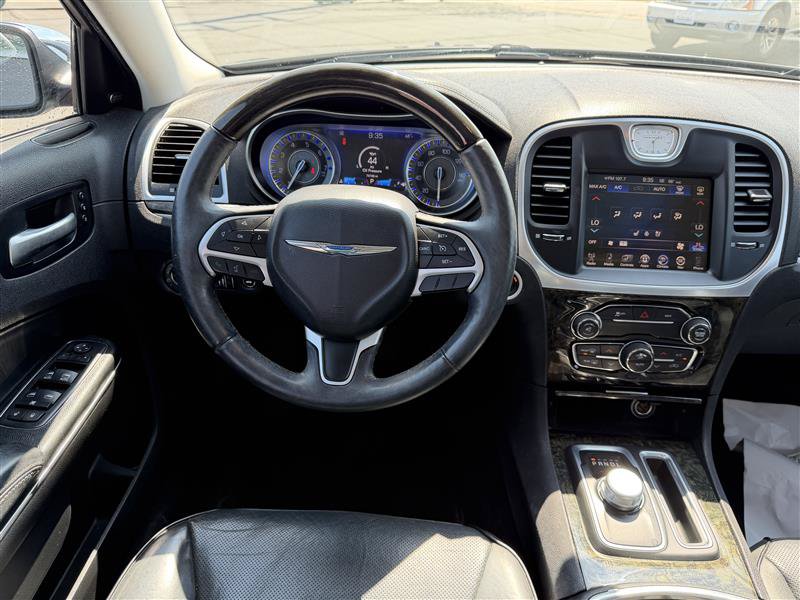 Used 2016 Chrysler 300 C AWD/4WD image 9