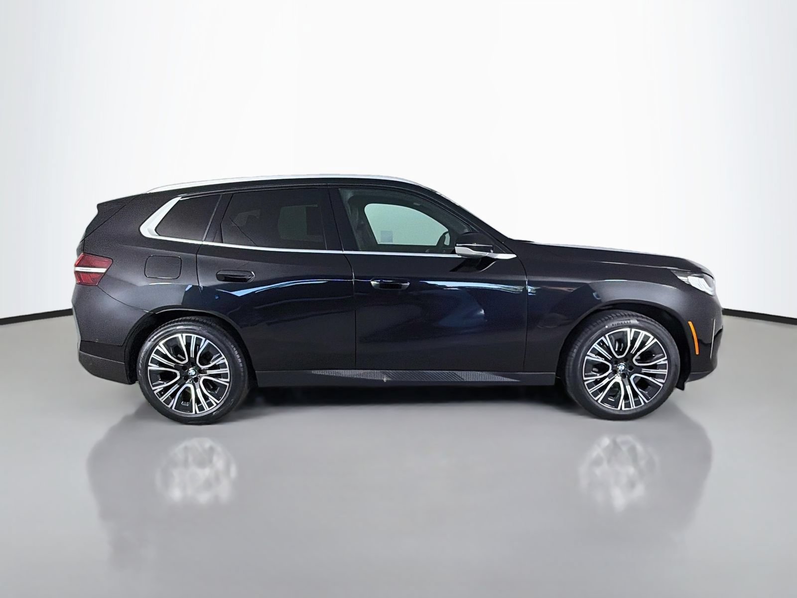 Certified 2025 BMW X3 xDrive30i w/ Convenience Package AWD/4WD image 8