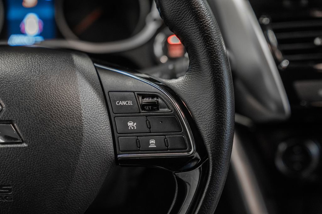 Used 2025 Mitsubishi Eclipse Cross SE image 33