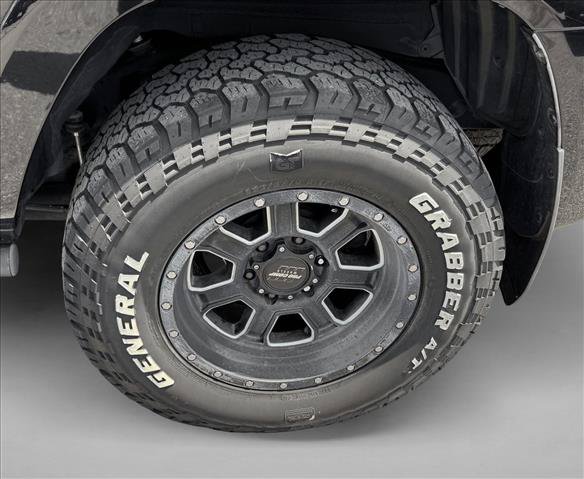 Used 2016 Toyota 4Runner SR5 AWD/4WD image 9