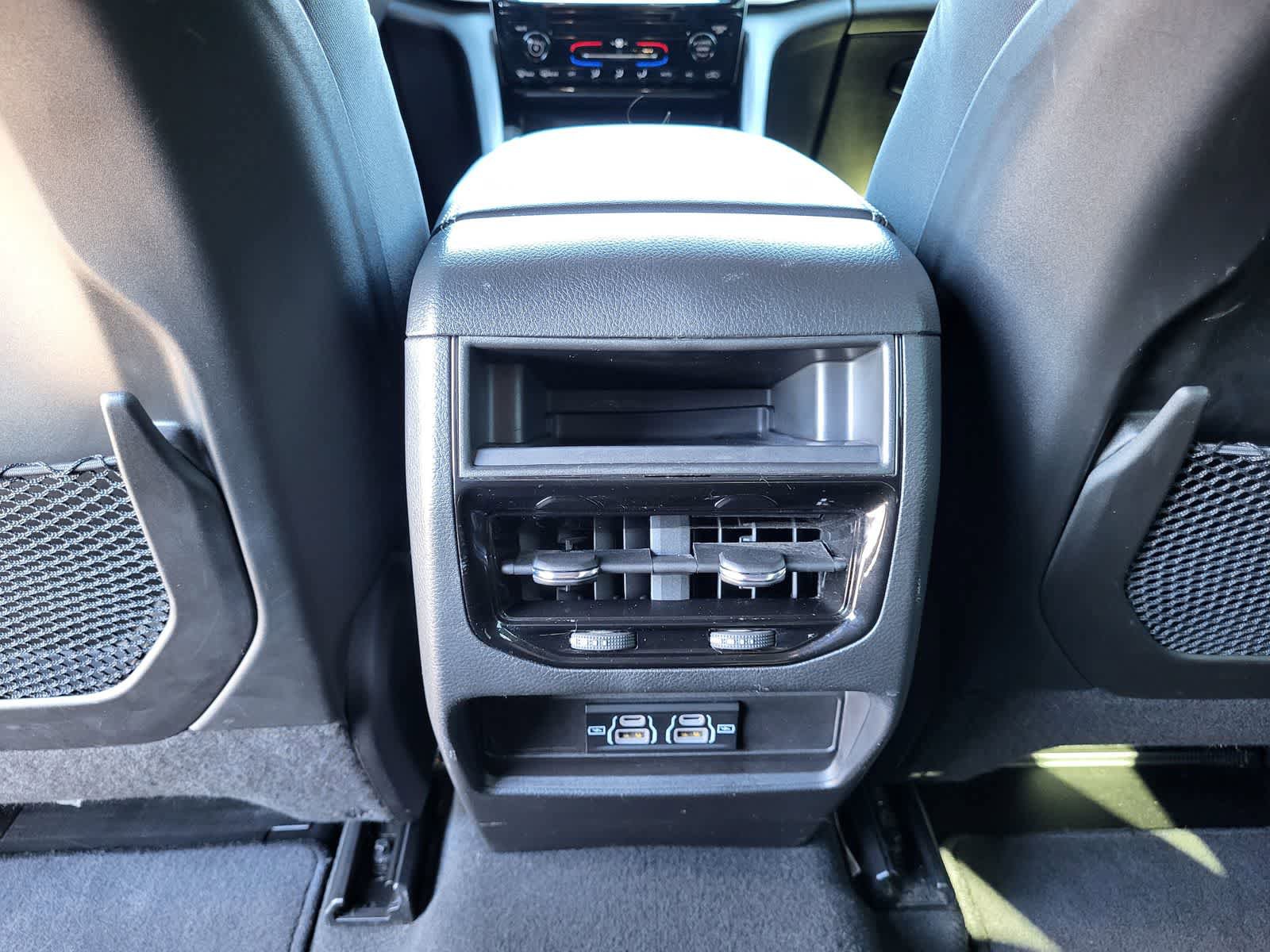 Used 2024 Jeep Grand Cherokee Laredo X AWD/4WD image 30