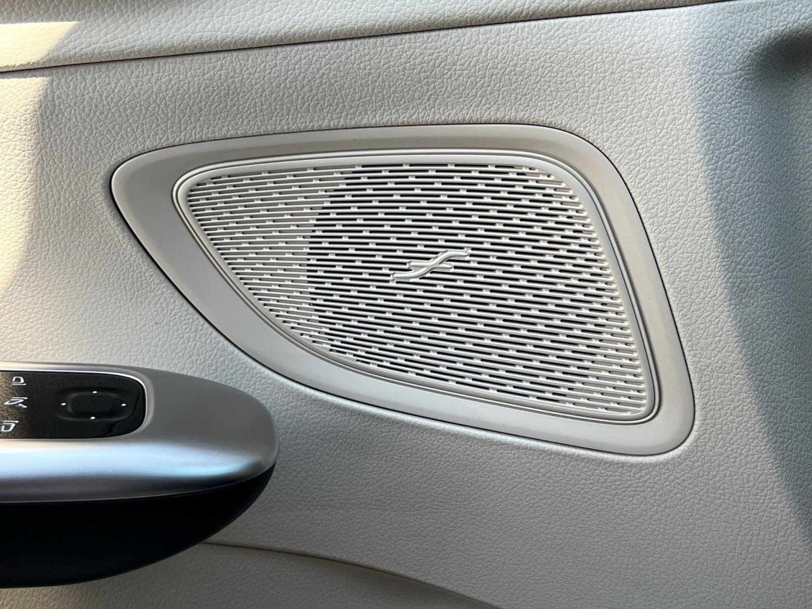 Used 2024 Mercedes-Benz C 300 4MATIC Sedan image 34