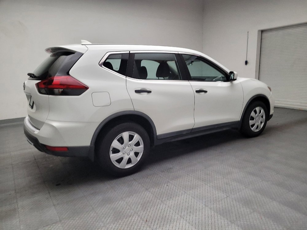 Used 2018 Nissan Rogue S image 10