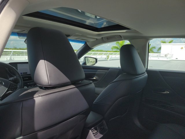 Certified 2025 Lexus ES 300h w/ Premium Package FWD image 14