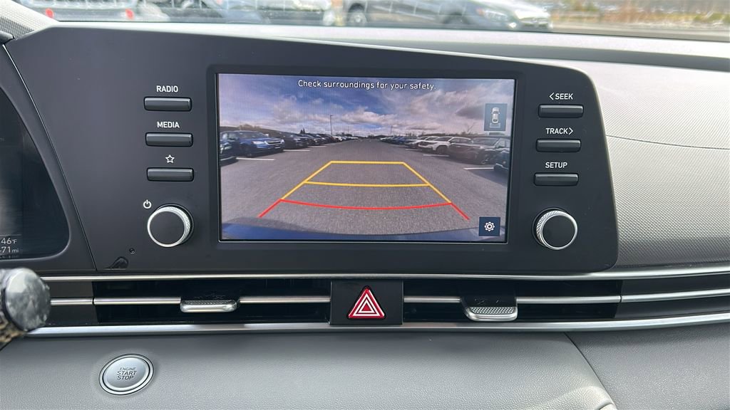 Used 2023 Hyundai Elantra SEL image 17