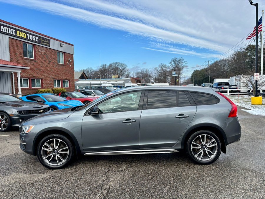 Used 2018 Volvo V60 T5 Cross Country w/ Convenience Package AWD/4WD image 5