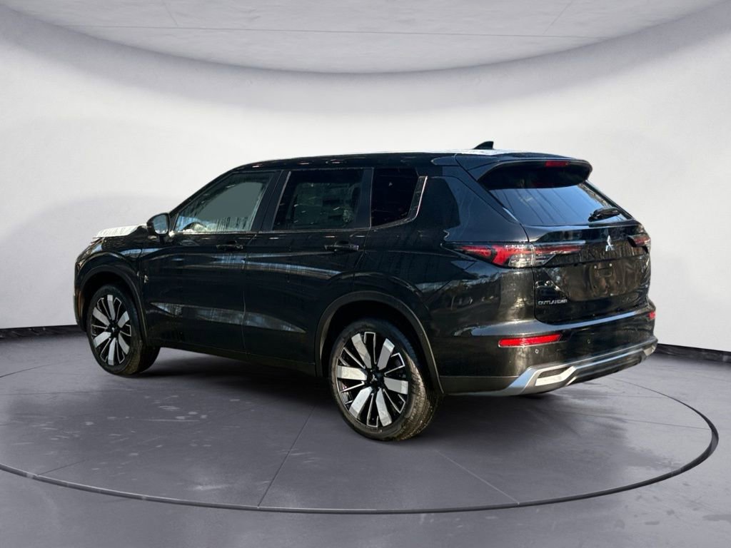 New 2026 Mitsubishi Outlander SE image 3