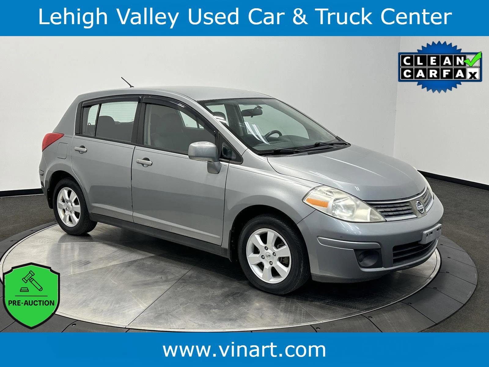 Used 2009 Nissan Versa Hatchback w/ Convenience Pkg FWD image 1