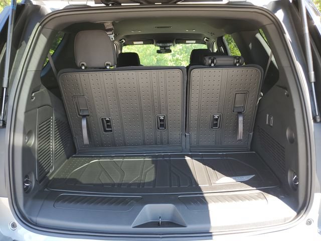 New 2026 Chevrolet Tahoe LS w/ LPO, Dark Essentials Package AWD/4WD image 7