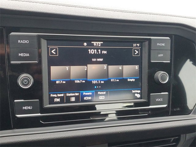 Used 2023 Volkswagen Jetta SE image 23