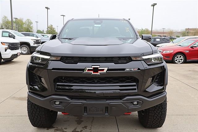 New 2024 Chevrolet Colorado ZR2 w/ ZR2 Bison Edition image 8