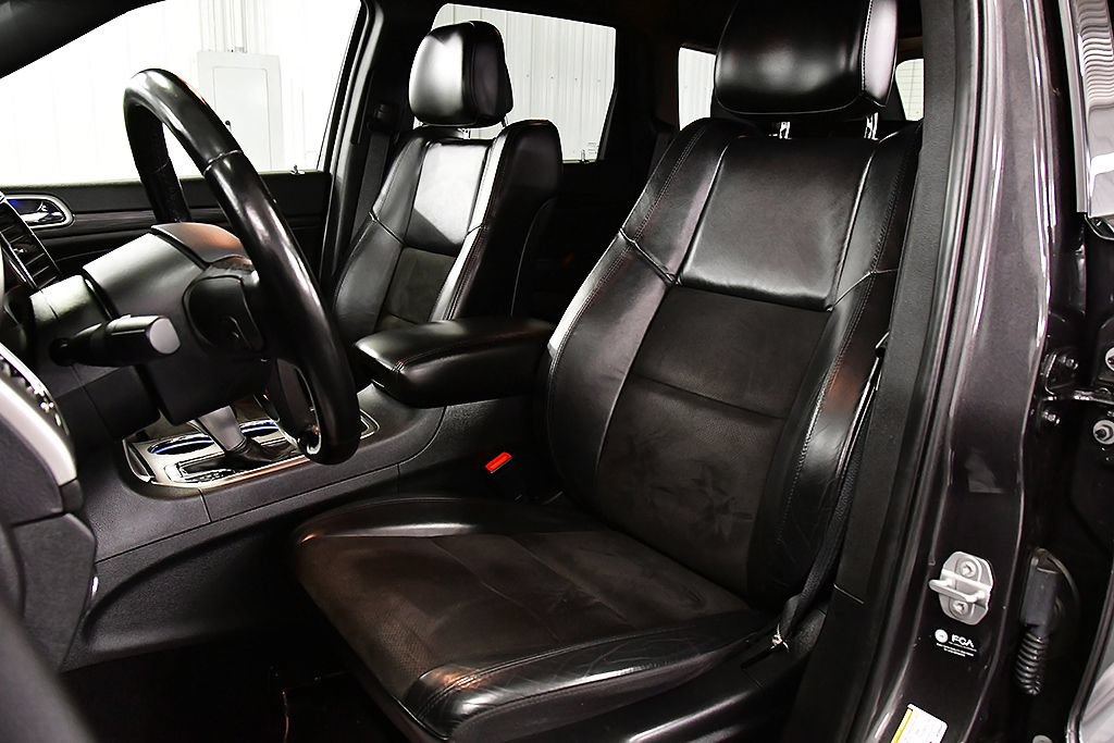 Used 2021 Jeep Grand Cherokee Laredo X AWD/4WD image 25
