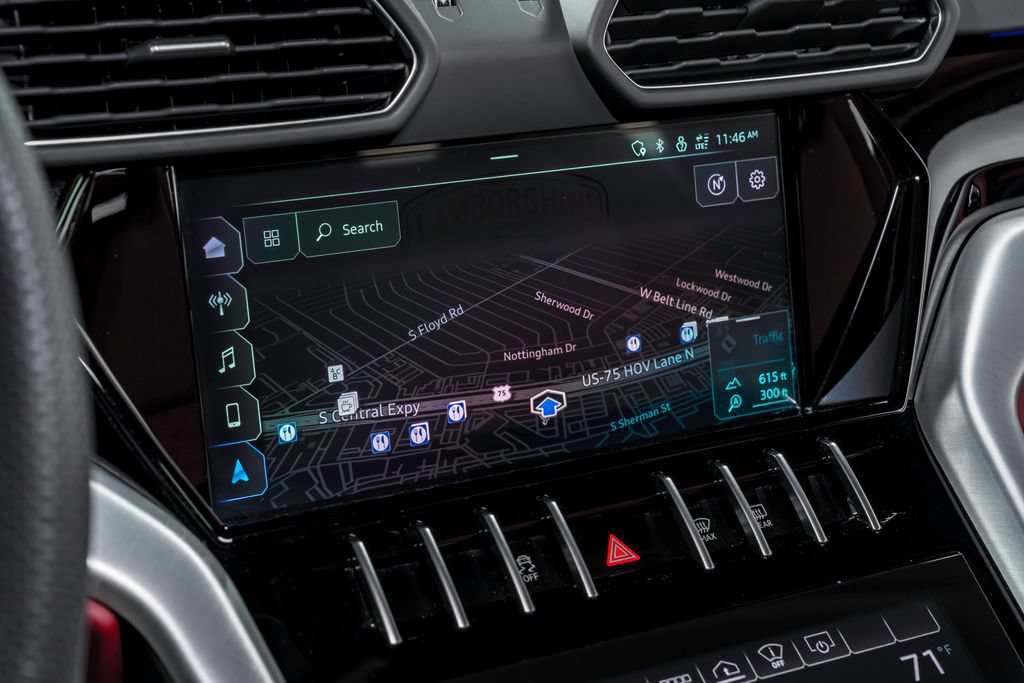 Used 2022 Lamborghini Urus AWD/4WD image 22