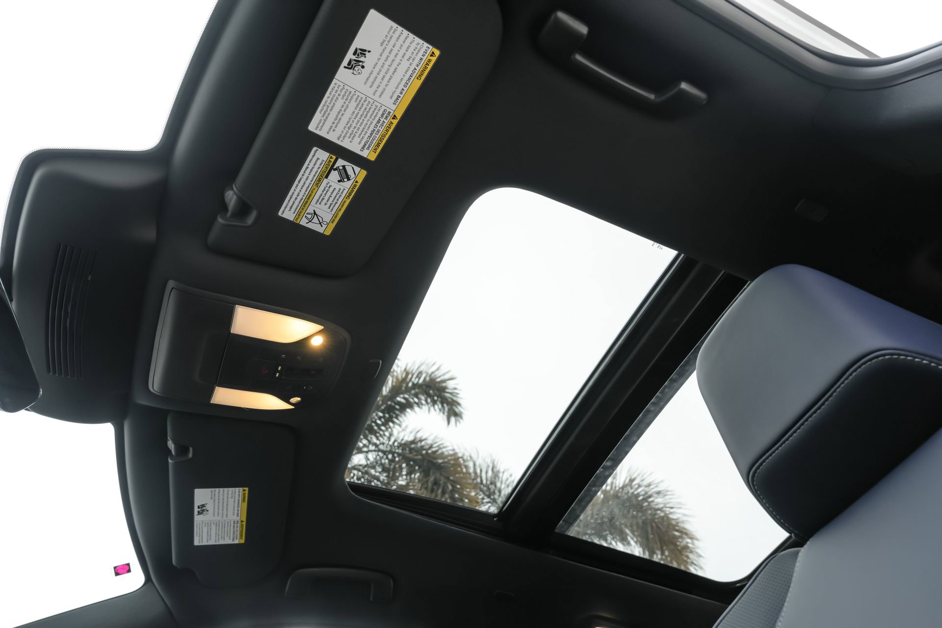 New 2026 INFINITI QX60 Sport w/ Dark Cargo Package image 18