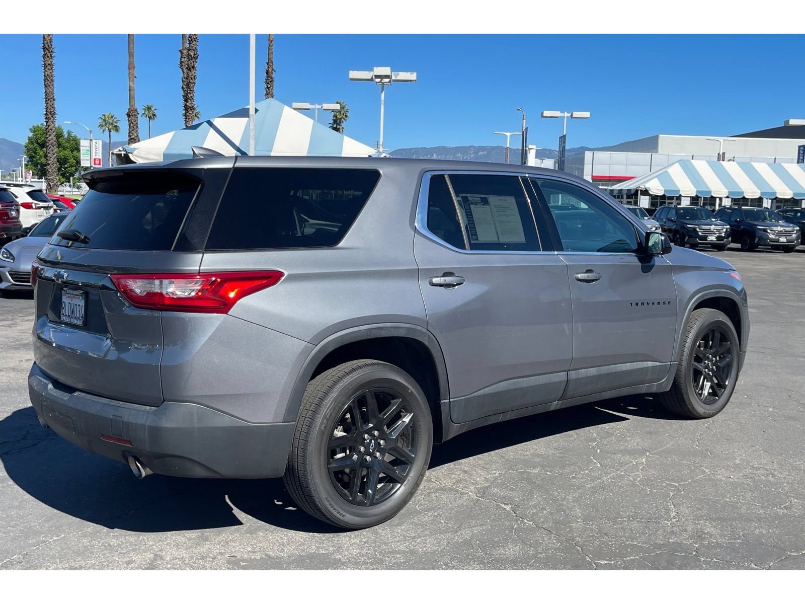Used 2019 Chevrolet Traverse LS w/ LPO, Blackout Package FWD image 5