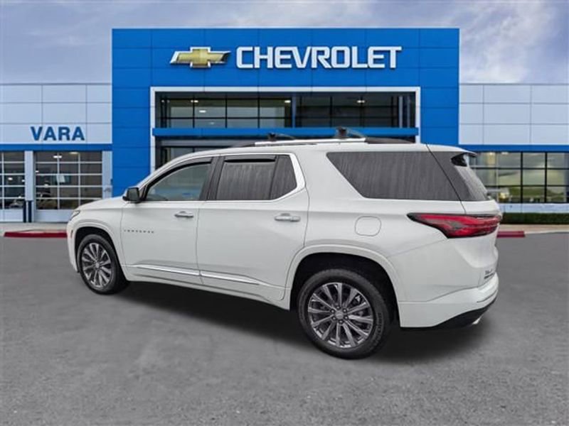 Certified 2023 Chevrolet Traverse Premier image 2