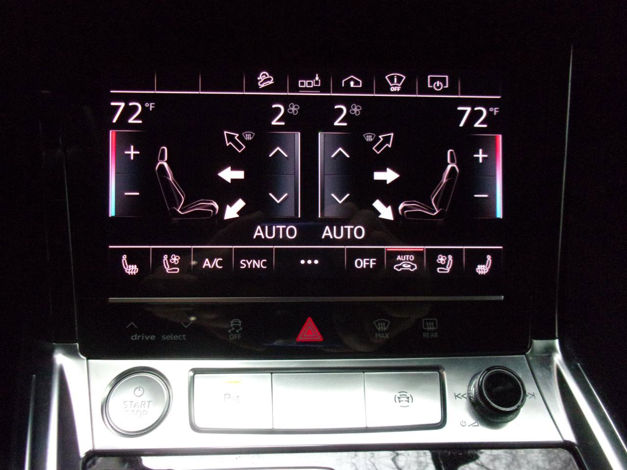 Used 2019 Audi e-tron Prestige w/ Prestige Package AWD/4WD image 28