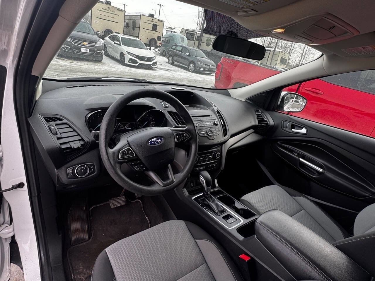 Used 2018 Ford Escape SE image 5