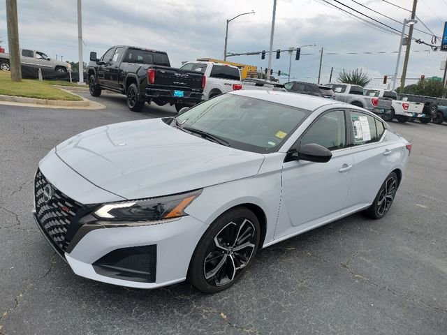 Used 2024 Nissan Altima 2.5 SR image 4