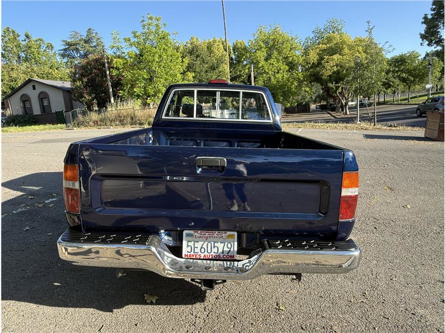 Used 1994 Toyota Pickup DX RWD image 6