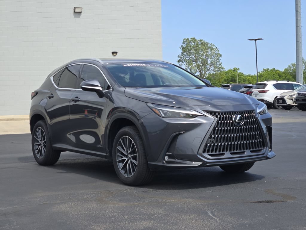 Used 2025 Lexus NX 250 FWD w/ Accessory Package (K3) image 3