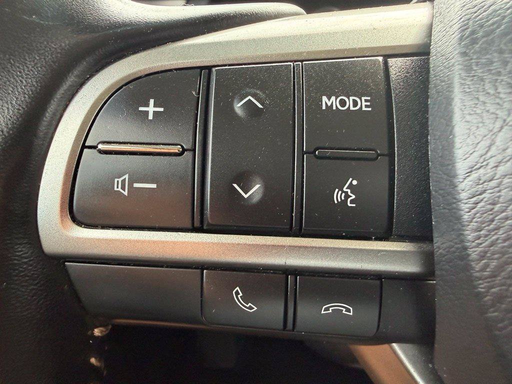 Used 2023 Lexus GX 460 Premium w/ Accessory Package AWD/4WD image 15