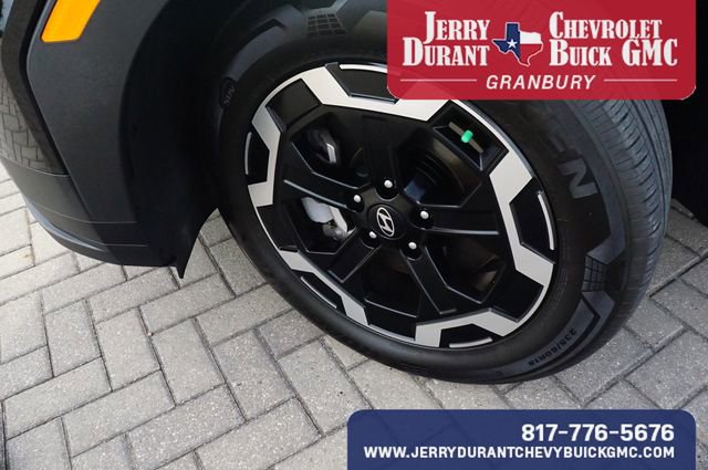 Used 2025 Hyundai Santa Fe SEL image 9