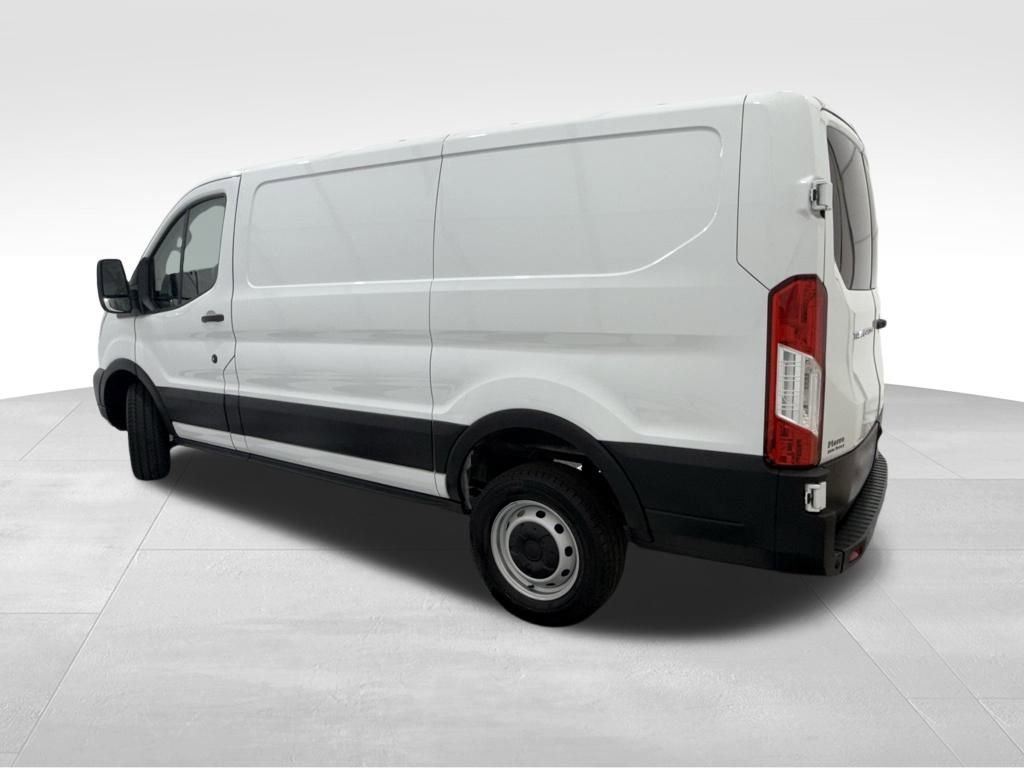Used 2024 Ford Transit 250 Low Roof image 2