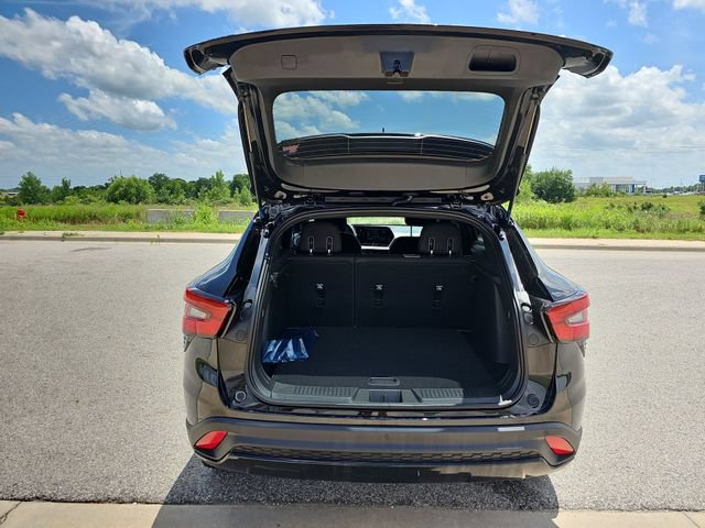 New 2026 Chevrolet Trax RS w/ Driver Confidence Package FWD image 25