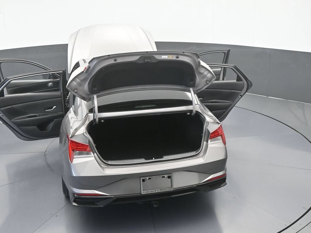 Used 2022 Hyundai Elantra Limited FWD image 67