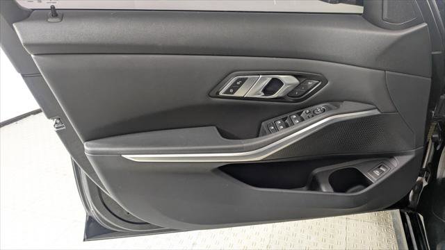 Used 2019 BMW 330i Sedan RWD image 13