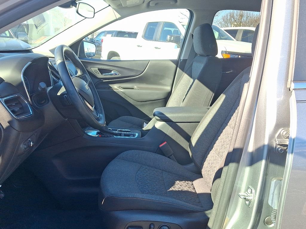 Used 2023 Chevrolet Equinox LT image 14