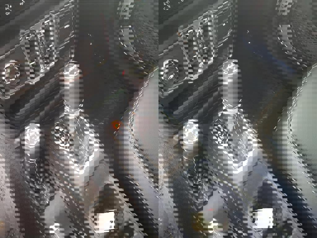 Used 2018 Jeep Wrangler Unlimited Sahara image 20