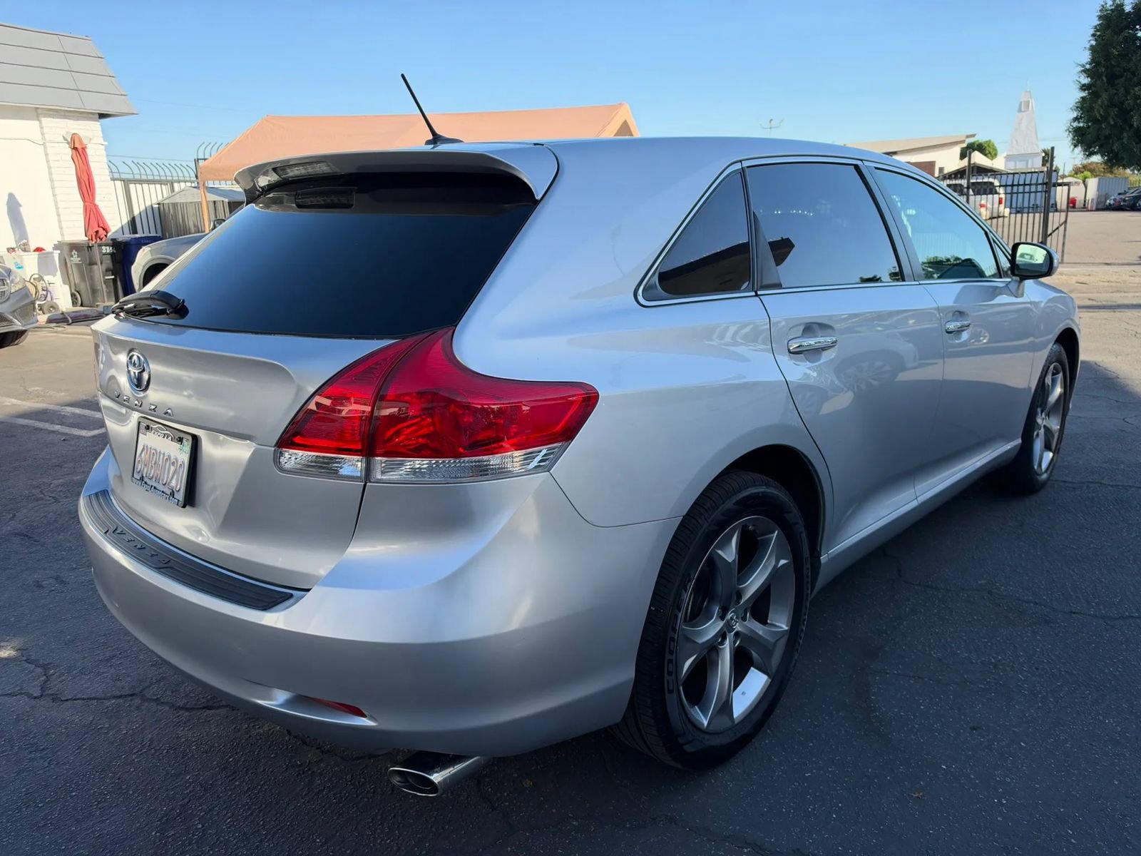 Used 2010 Toyota Venza w/ Leather Pkg FWD image 11