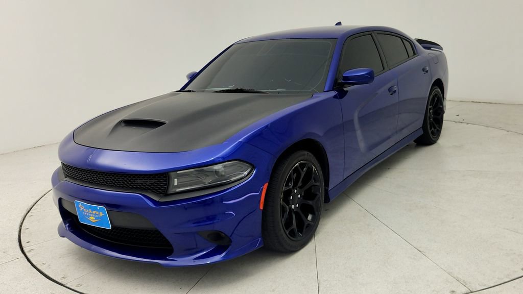 Used 2022 Dodge Charger R/T w/ Plus Group RWD image 4