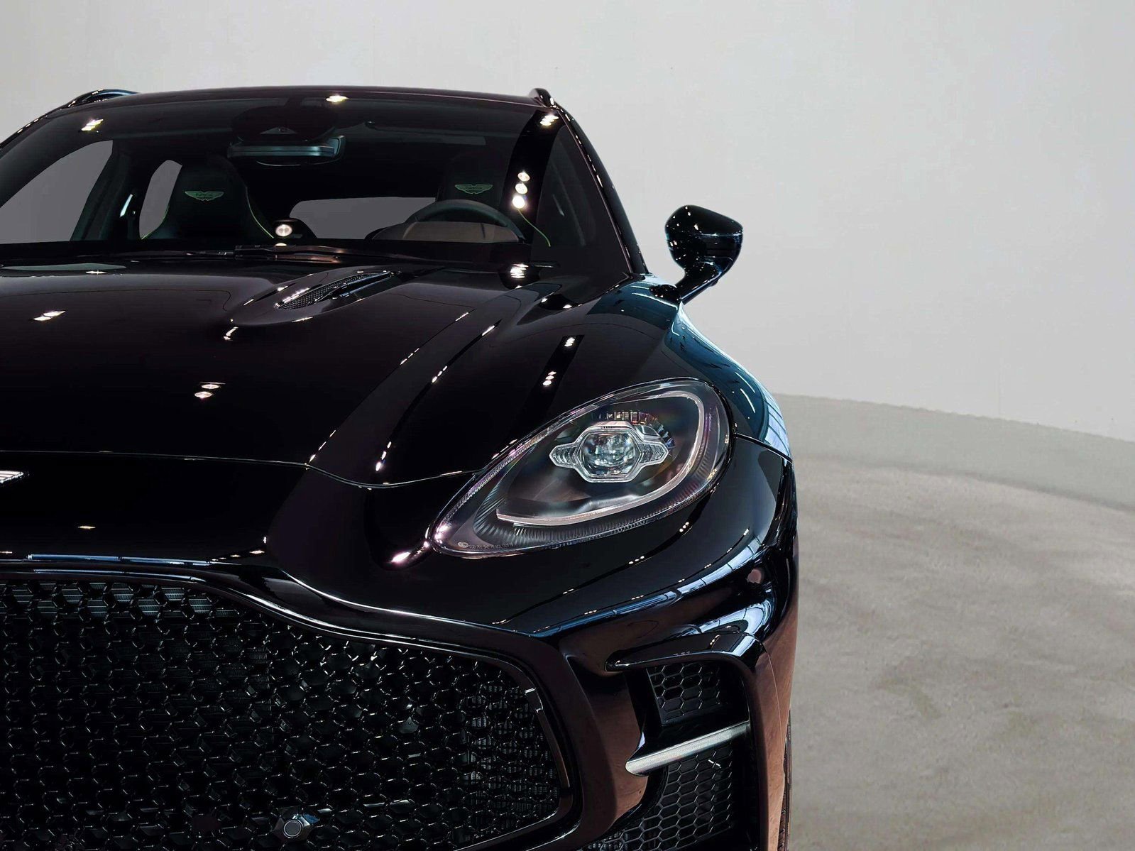 New 2026 Aston Martin DBX S image 52