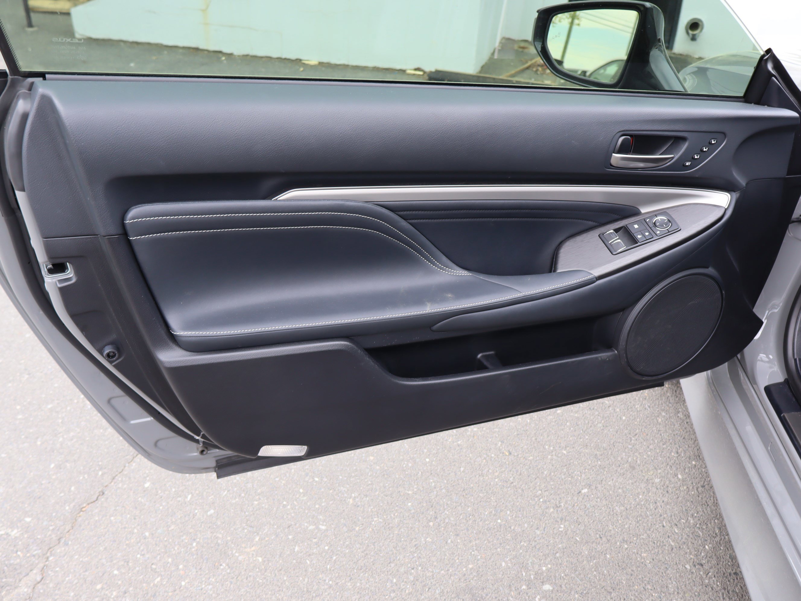 Used 2025 Lexus RC 350 F Sport w/ Navigation Package image 13