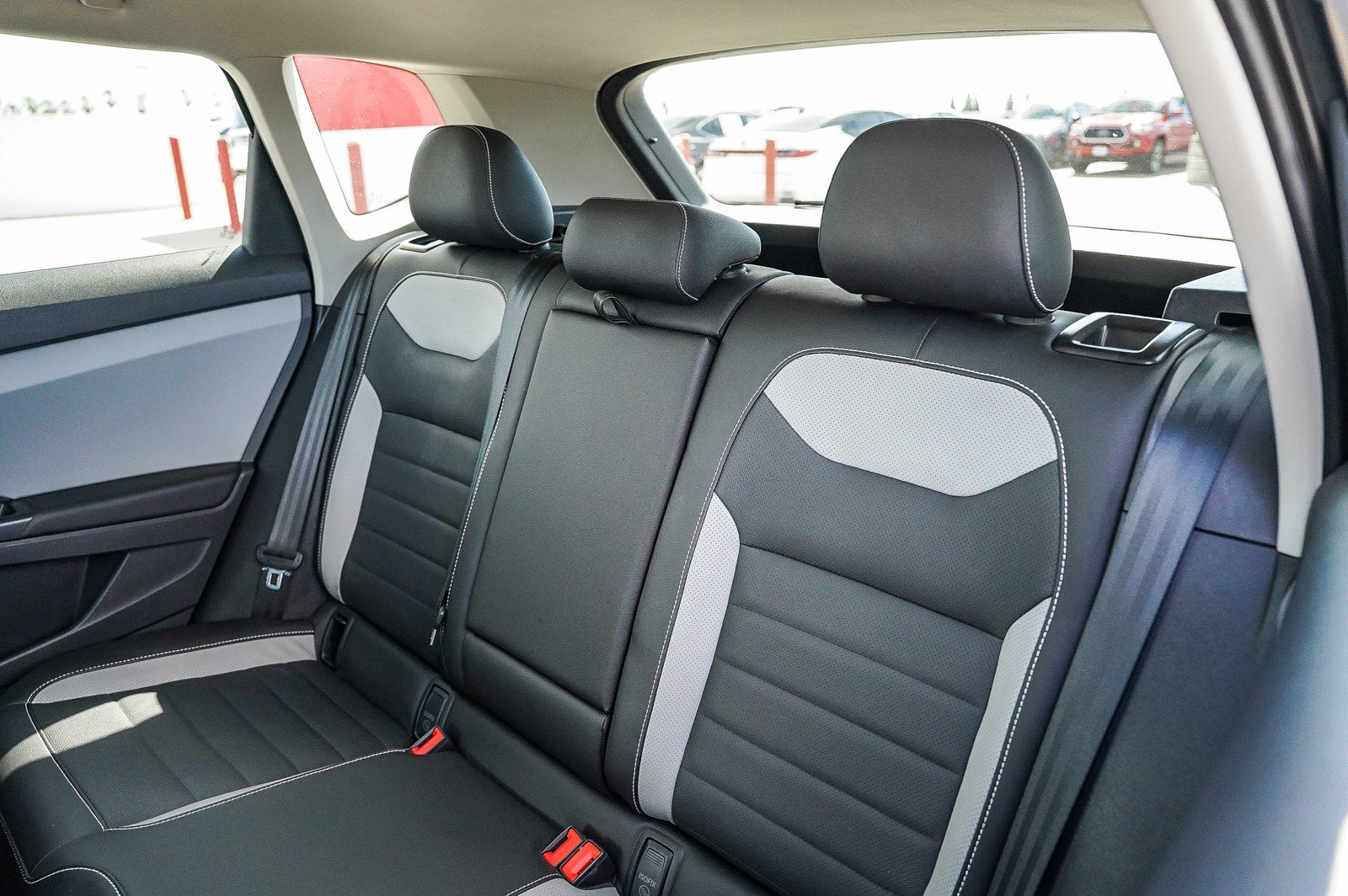 Used 2023 Volkswagen Taos SEL image 19