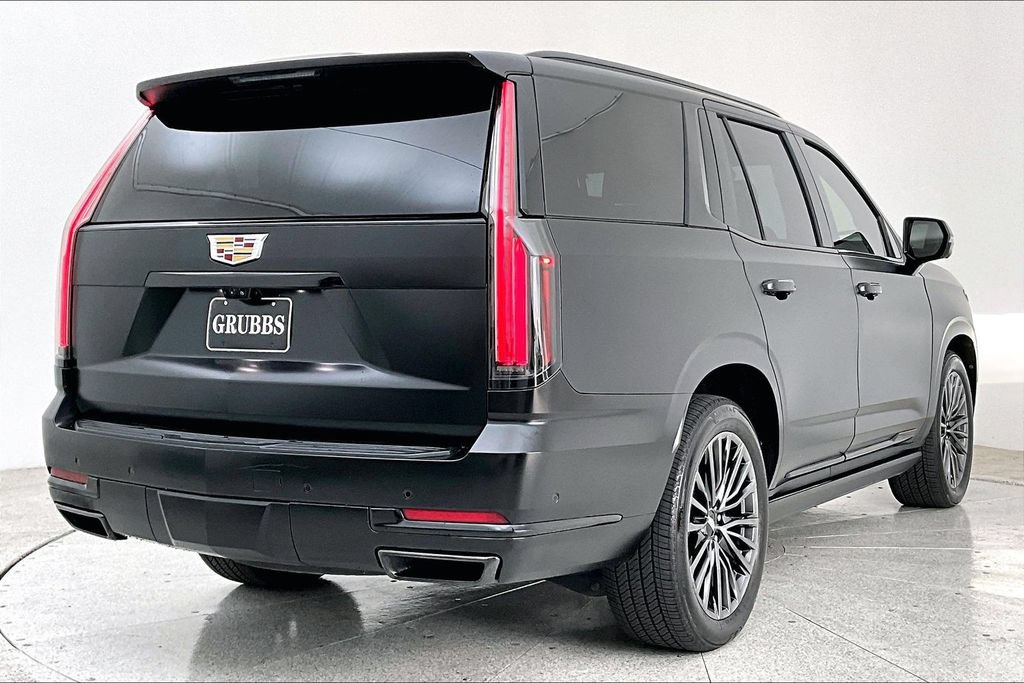 Used 2025 Cadillac Escalade Sport Platinum AWD/4WD image 2