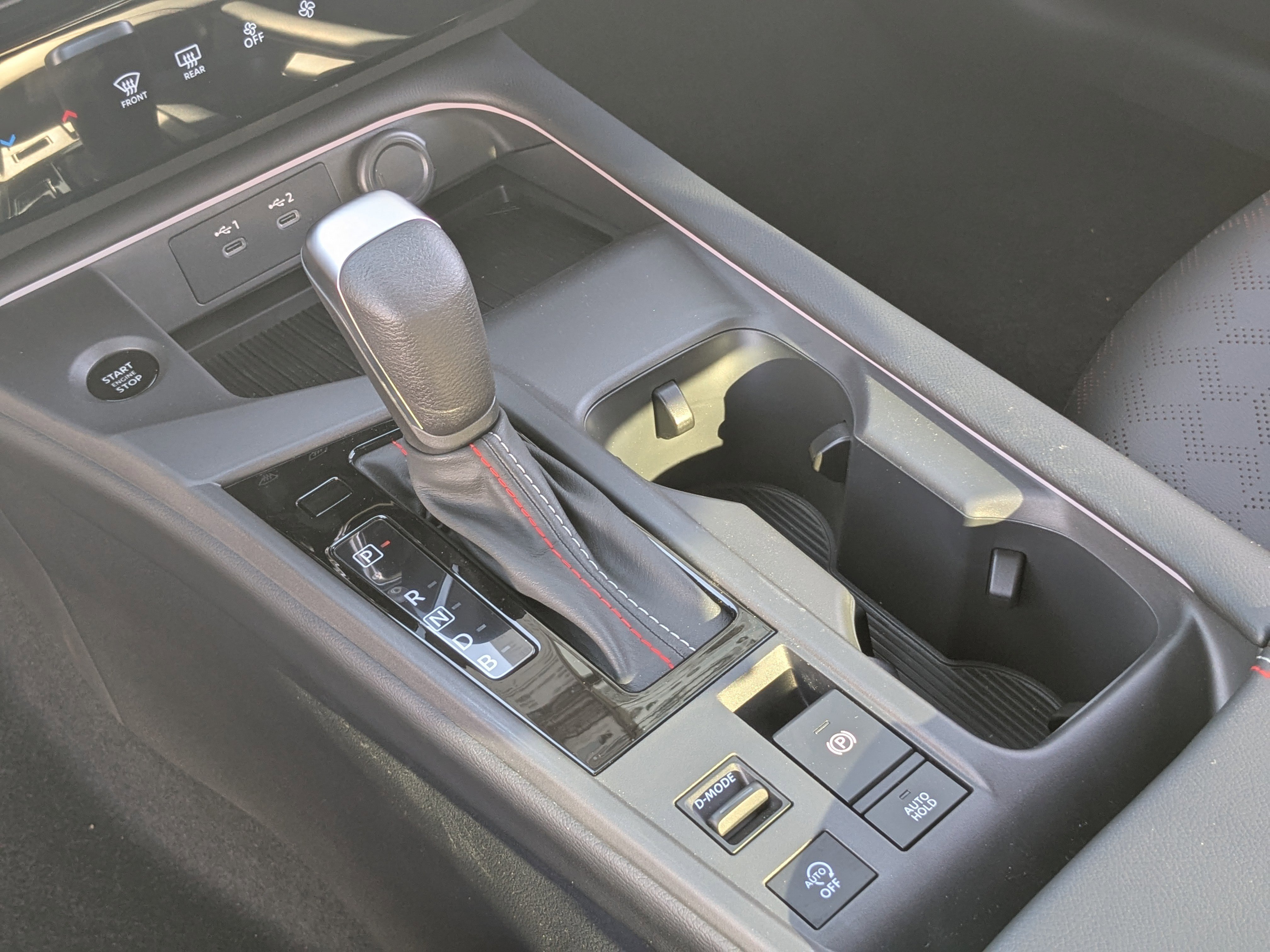 New 2026 Nissan Sentra SR w/ SR Premium Package FWD image 18