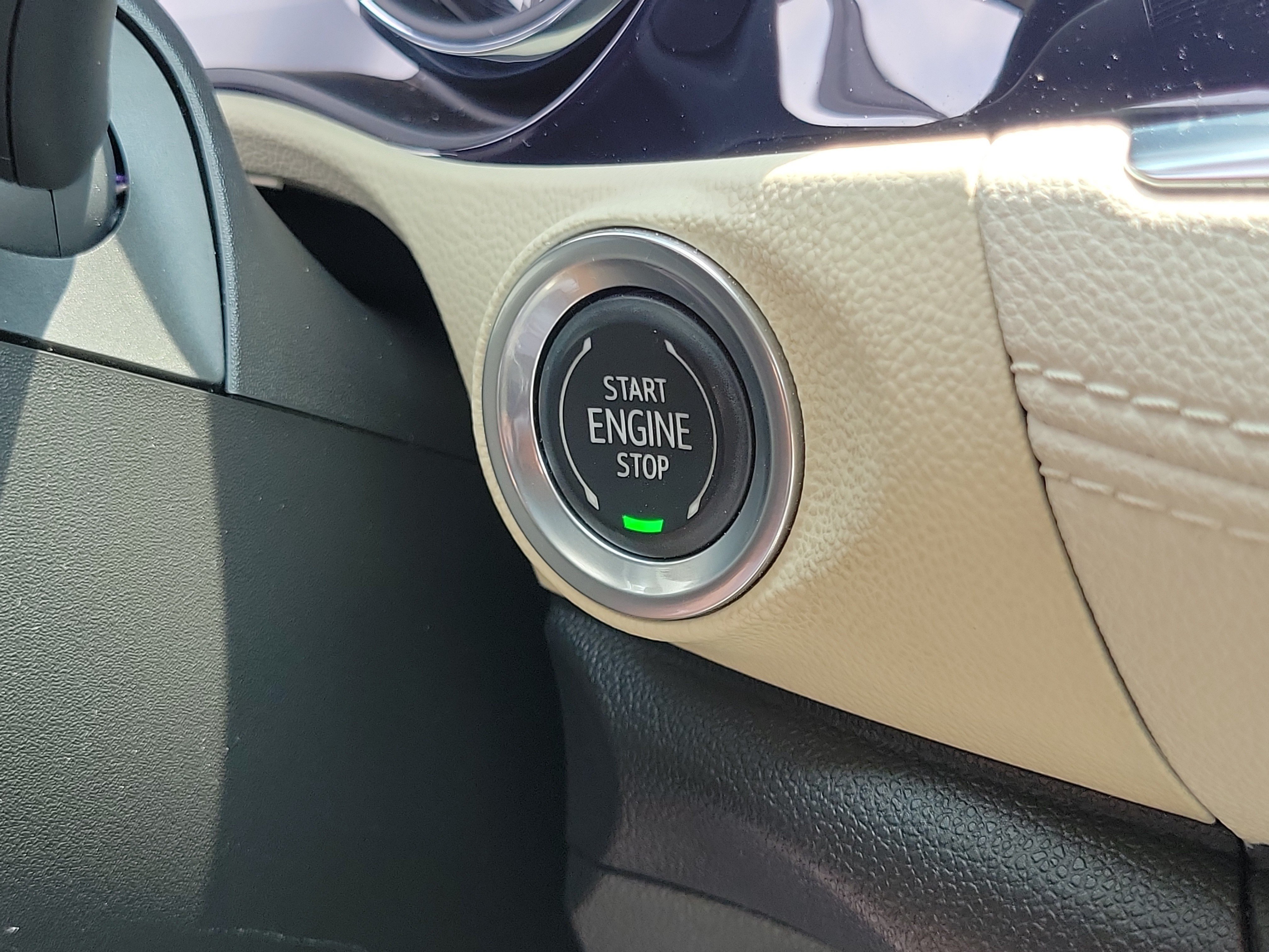 Used 2020 Buick Encore GX Preferred w/ Cold Weather Comfort Package FWD image 28