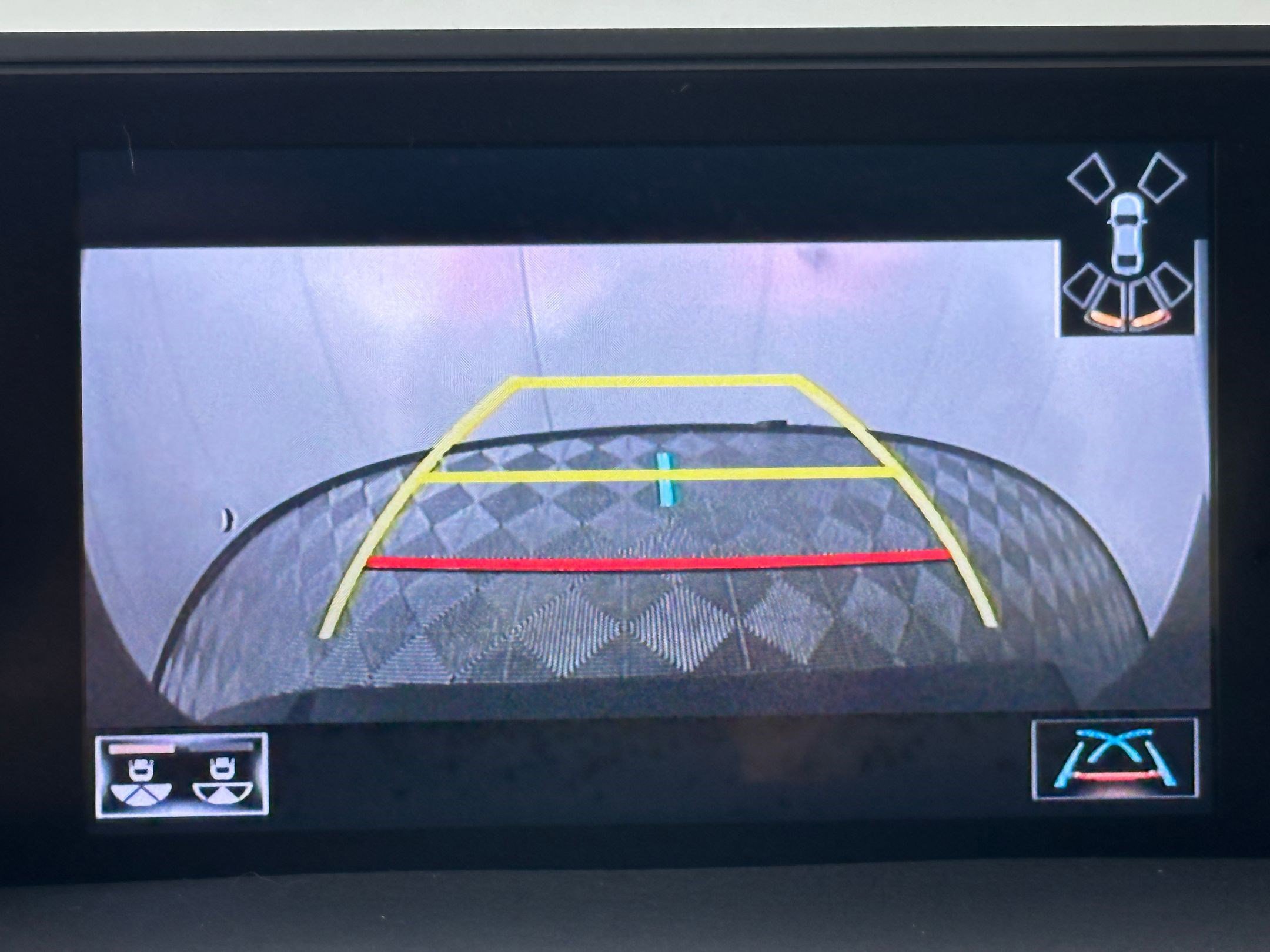 Used 2020 Lexus UX 250h w/ Premium Package image 25